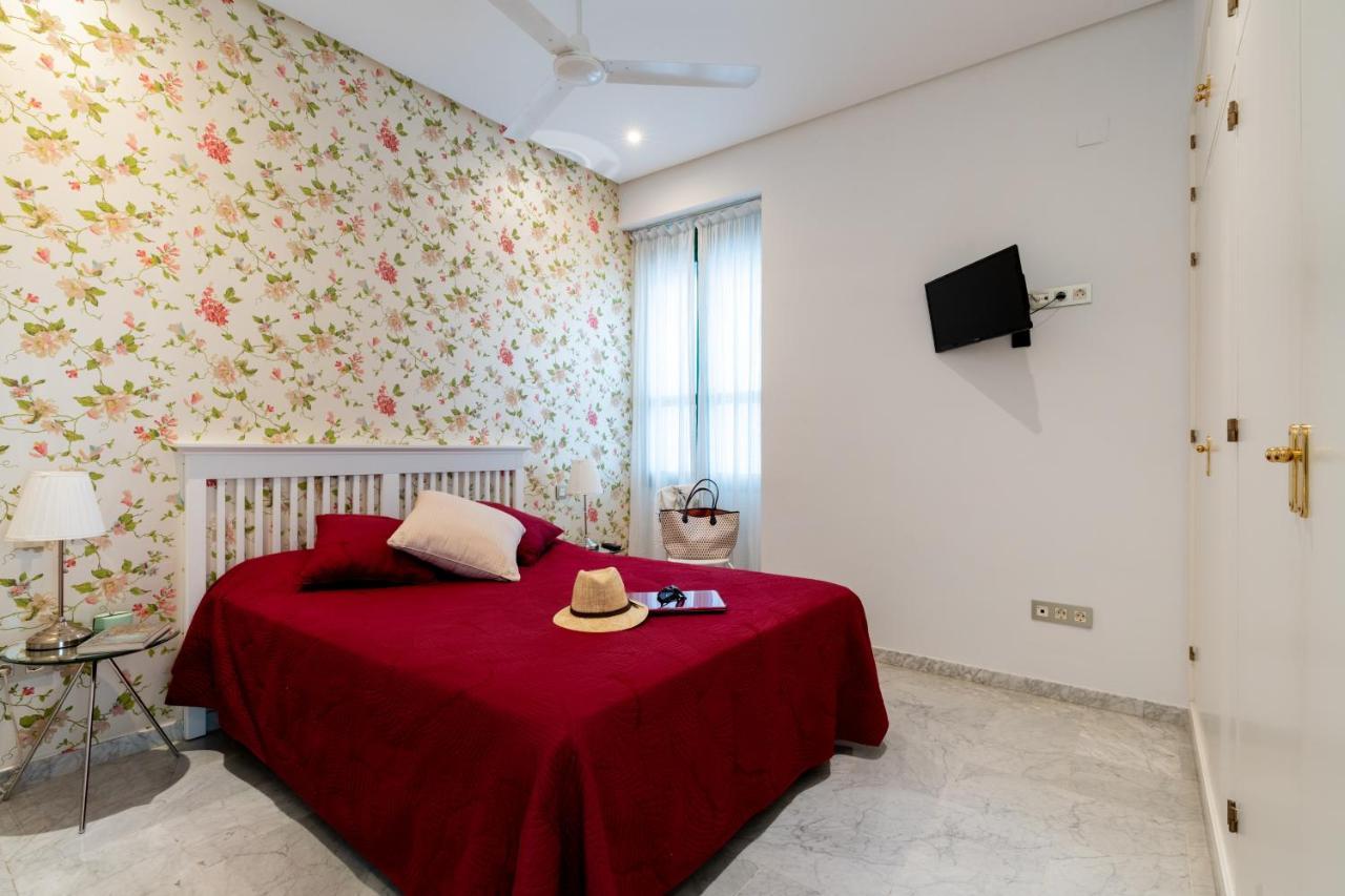 Puerta Jerez Apartment *