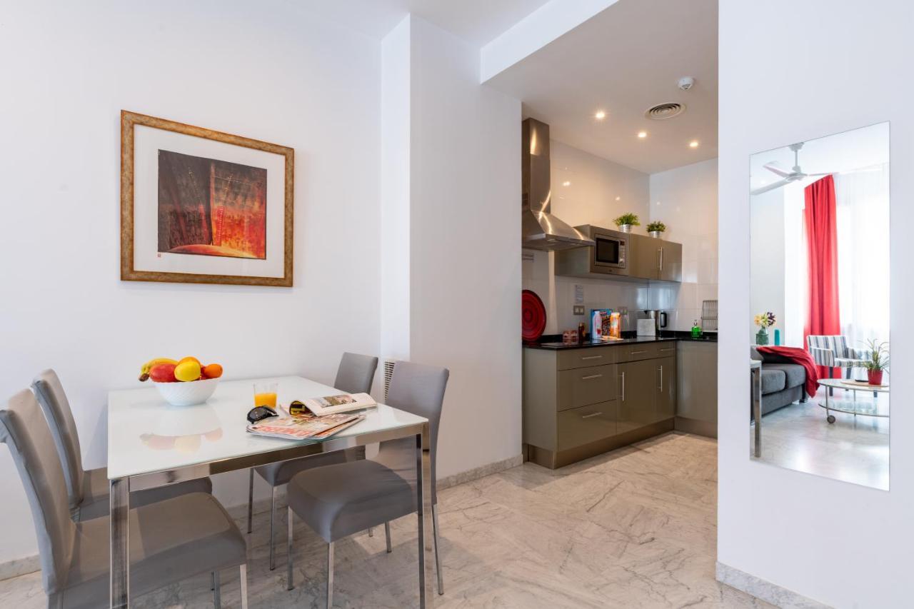 Puerta Jerez Apartment *